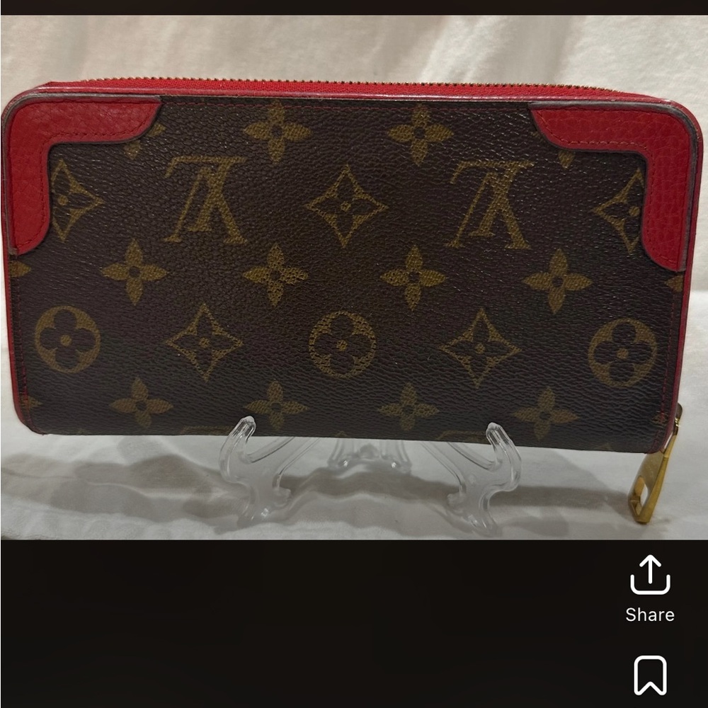 Louis Vuitton Silver and Red Zippy Wallet